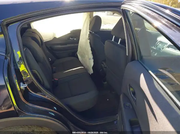 3CZRU5H33MM718694 2021 HONDA HR-V - Image 8