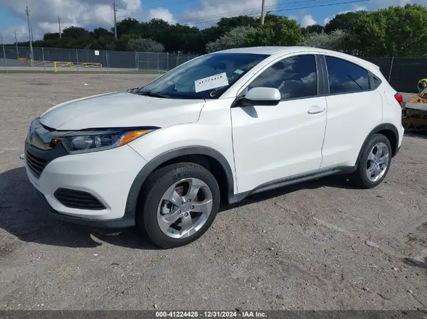 3CZRU5H33NM704232 2022 HONDA HR-V - Image 2