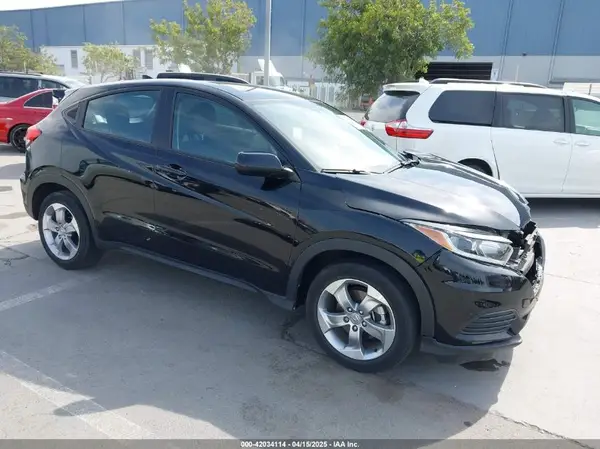 3CZRU5H33NM737697 2022 HONDA HR-V - Image 1