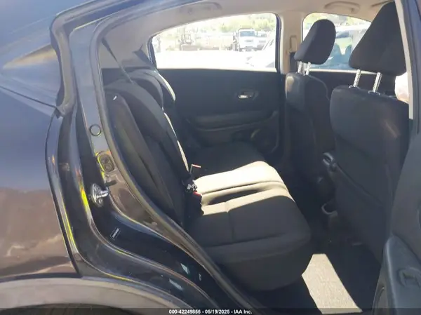 3CZRU5H34GM700600 2016 HONDA HR-V - Image 8