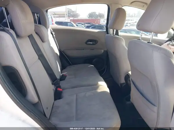 3CZRU5H34GM712441 2016 HONDA HR-V - Image 8