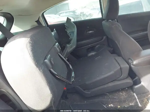 3CZRU5H34GM736710 2016 HONDA HR-V - Image 8
