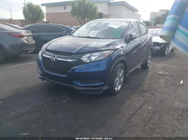 3CZRU5H34GM755306 2016 HONDA HR-V - Image 2