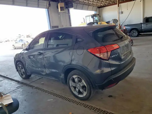 3CZRU5H34HG700466 2017 HONDA HR-V - Image 2