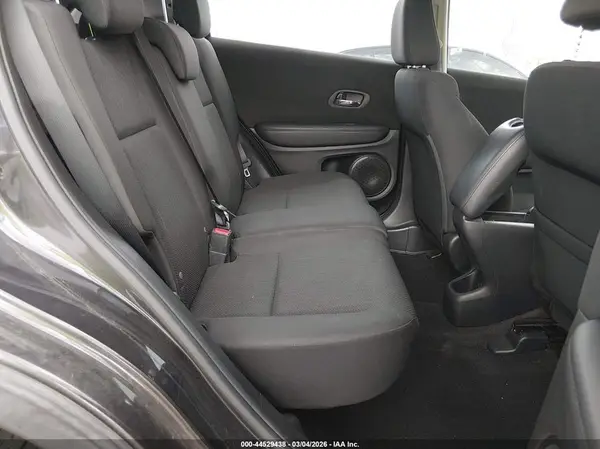3CZRU5H34HG702718 2017 HONDA HR-V - Image 8