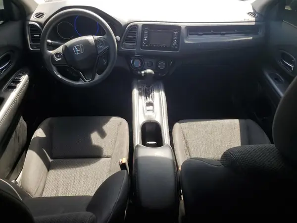 3CZRU5H34HG703044 2017 HONDA HR-V - Image 8