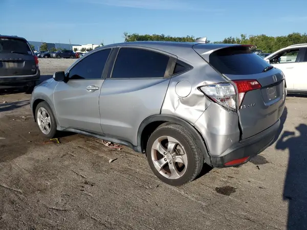 3CZRU5H34HG709961 2017 HONDA HR-V - Image 2