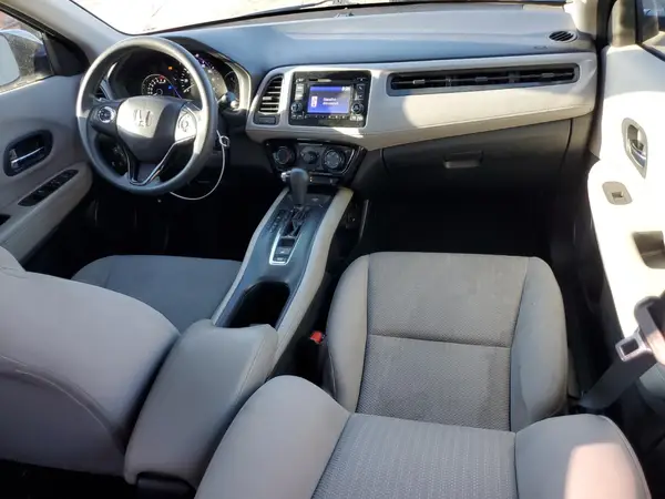 3CZRU5H34HG709961 2017 HONDA HR-V - Image 8
