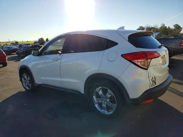 3CZRU5H34HM702882 2017 HONDA HR-V - Image 2