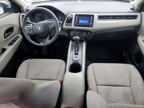 3CZRU5H34HM702882 2017 HONDA HR-V - Image 8