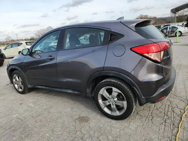 3CZRU5H34HM703790 2017 HONDA HR-V - Image 2