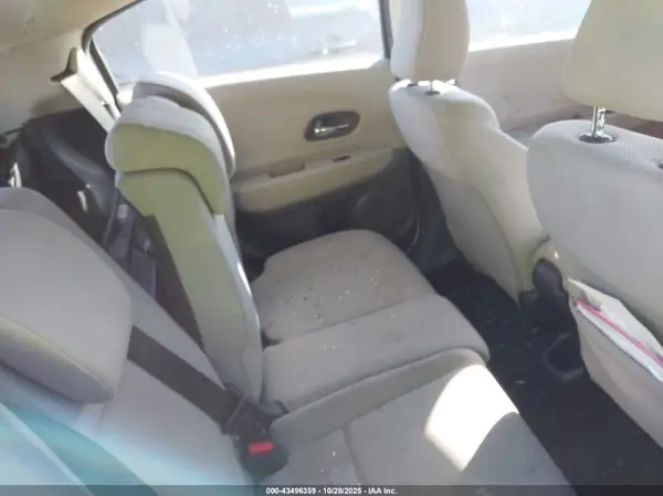 3CZRU5H34HM709220 2017 HONDA HR-V - Image 8