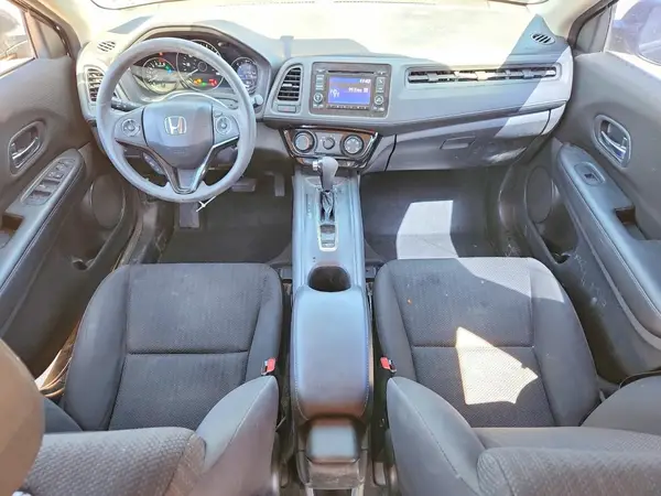 3CZRU5H34HM712117 2017 HONDA HR-V - Image 8