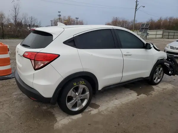3CZRU5H34HM717155 2017 HONDA HR-V - Image 2