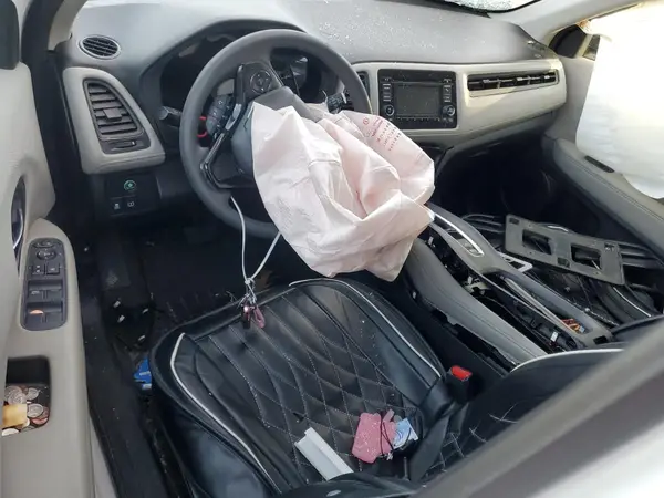3CZRU5H34HM726664 2017 HONDA HR-V - Image 8