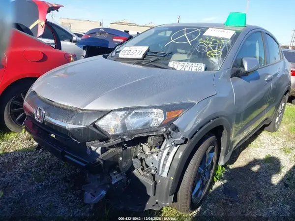 3CZRU5H34JG706600 2018 HONDA HR-V - Image 2
