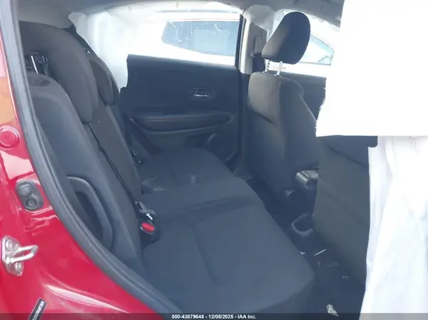 3CZRU5H34JM713628 2018 HONDA HR-V - Image 8