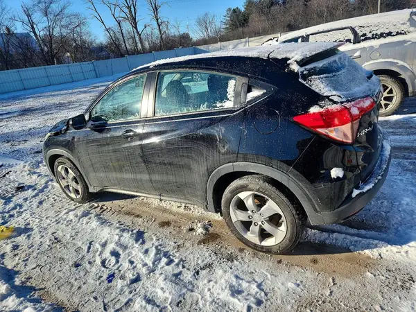 3CZRU5H34JM715086 2018 HONDA HR-V - Image 2