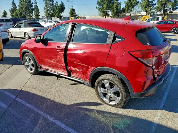 3CZRU5H34JM715427 2018 HONDA HR-V - Image 2