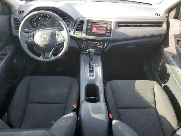 3CZRU5H34JM718375 2018 HONDA HR-V - Image 8