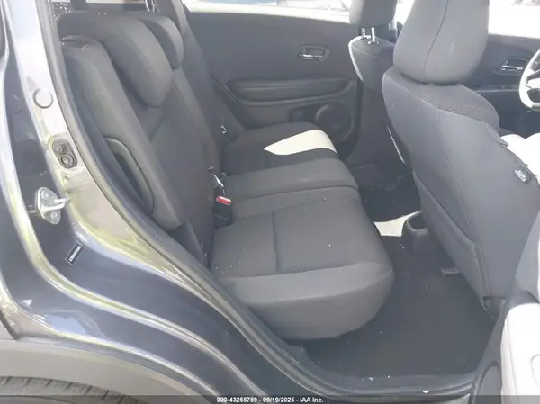 3CZRU5H34KG704945 2019 HONDA HR-V - Image 8