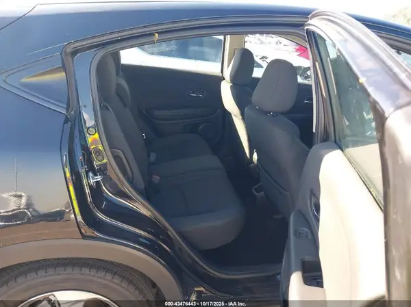 3CZRU5H34KG705383 2019 HONDA HR-V - Image 8