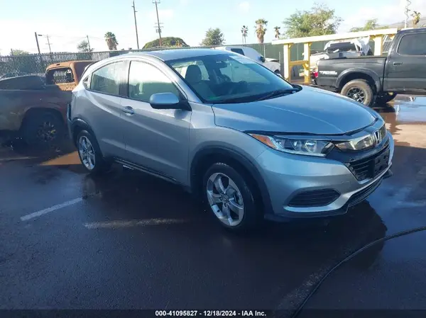 3CZRU5H34KG705867 2019 HONDA HR-V - Image 1