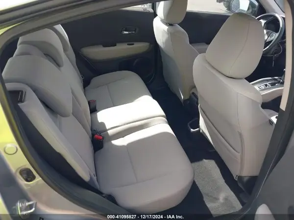 3CZRU5H34KG705867 2019 HONDA HR-V - Image 8