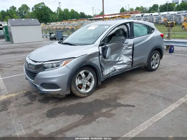 3CZRU5H34KG712351 2019 HONDA HR-V - Image 2