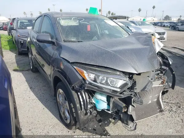 3CZRU5H34KG714746 2019 HONDA HR-V - Image 1