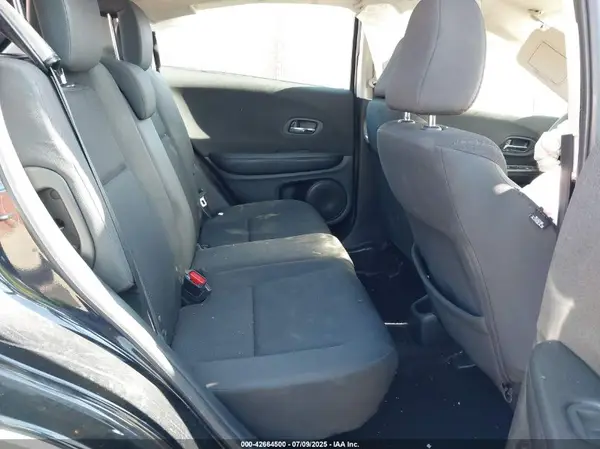 3CZRU5H34KM710259 2019 HONDA HR-V - Image 8