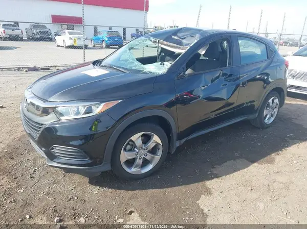 3CZRU5H34KM710262 2019 HONDA HR-V - Image 2