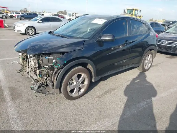 3CZRU5H34KM722797 2019 HONDA HR-V - Image 2