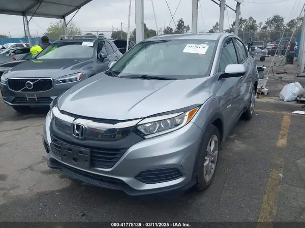 3CZRU5H34KM729300 2019 HONDA HR-V - Image 2