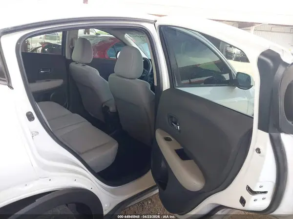3CZRU5H34MM711432 2021 HONDA HR-V - Image 8