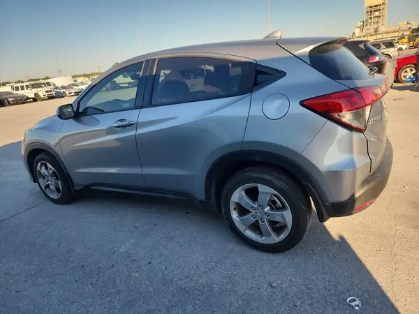 3CZRU5H34MM716565 2021 HONDA HR-V - Image 2