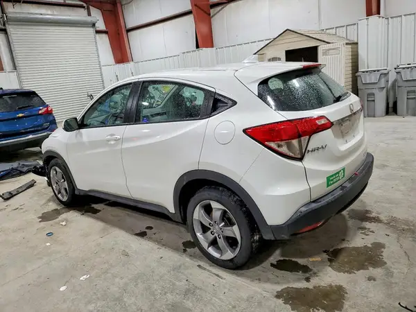 3CZRU5H34MM718087 2021 HONDA HR-V - Image 2