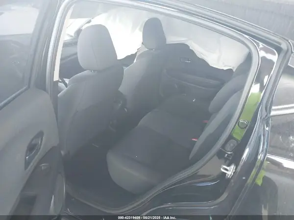 3CZRU5H34NM704417 2022 HONDA HR-V - Image 8