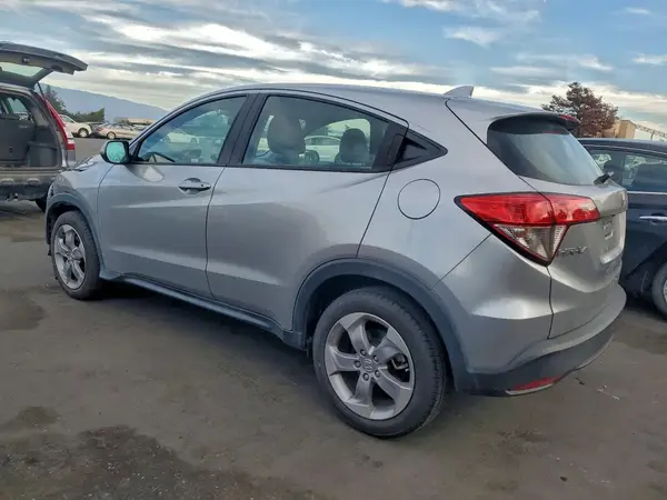 3CZRU5H34NM717409 2022 HONDA HR-V - Image 2