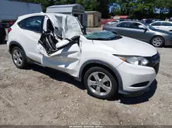 3CZRU5H35GM709256 2016 HONDA HR-V
