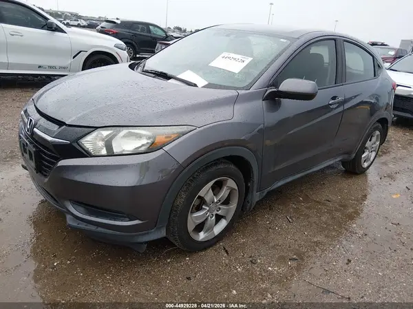 3CZRU5H35GM712156 2016 HONDA HR-V - Image 2