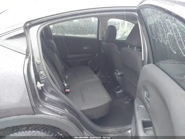 3CZRU5H35GM717423 2016 HONDA HR-V - Image 8