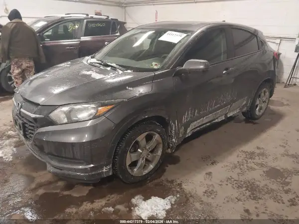 3CZRU5H35GM739339 2016 HONDA HR-V - Image 2