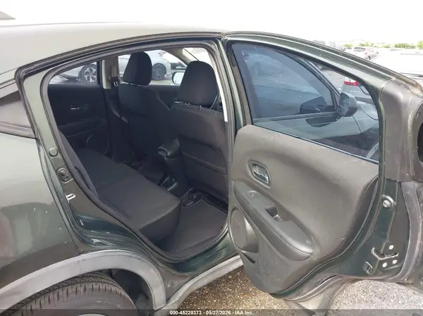 3CZRU5H35GM742371 2016 HONDA HR-V - Image 8