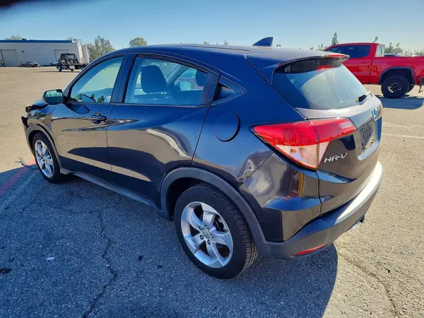 3CZRU5H35GM745724 2016 HONDA HR-V - Image 2