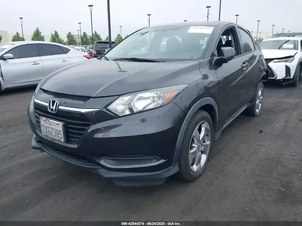 3CZRU5H35GM751250 2016 HONDA HR-V - Image 2