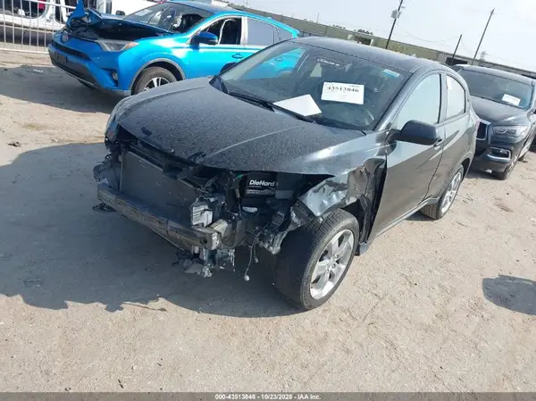 3CZRU5H35GM755606 2016 HONDA HR-V - Image 2