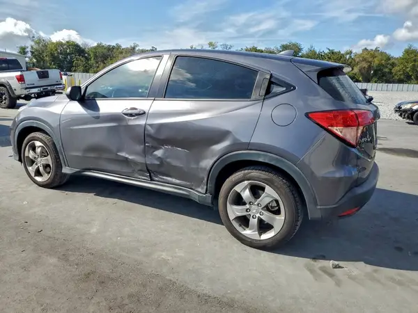 3CZRU5H35HG700332 2017 HONDA HR-V - Image 2