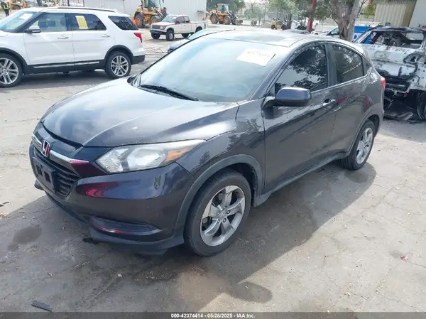 3CZRU5H35HG700816 2017 HONDA HR-V - Image 2