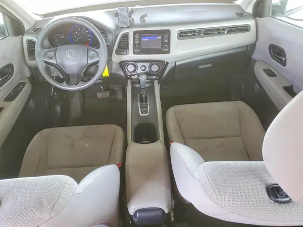 3CZRU5H35HG709984 2017 HONDA HR-V - Image 8
